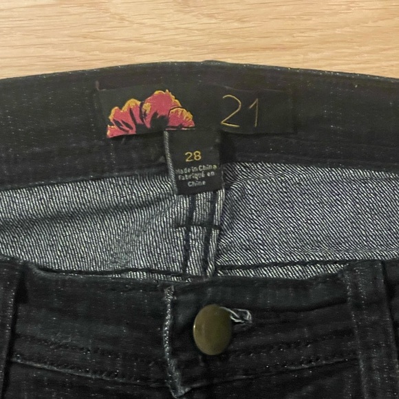 Black forever 21 jeans size 28 - Picture 2 of 4